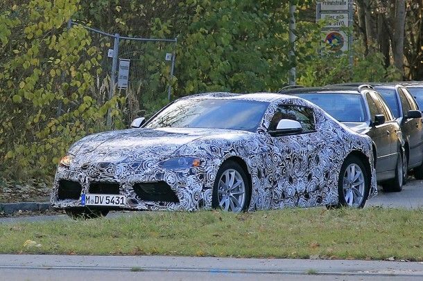 ตำนานกลับมาแล้ว !! ชมภาพ 2018 Toyota Supra แบบพรางตัวระหว่างวิ่งทดสอบที่ Nurburgring