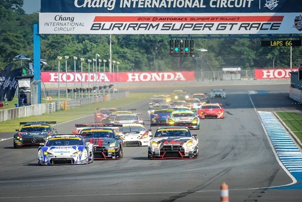 แชมป์ Nissan GT Academy โชว์ฟอร์มเยี่ยม ขึ้นโพเดียมอันดับ 2 ในรุ่น GT300 ด้านทีม Nismo ยังครองจ่าฝูง
