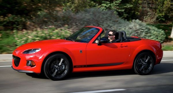 Mazda MX-5 ใหม่เปิดตัวแน่ต้นปีหน้า พนักงานชี้ "สวยที่่สุดในประวัติศาสตร์"