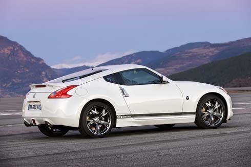 เผยโฉม Nissan 370Z Coupe รุ่นปี 2011 เวอร์ชั่นยุโรป เพิ่มรุ่นย่อย GT Edition