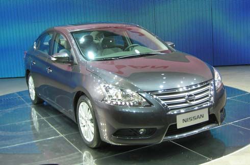 ใหม่ Nissan Sylphy คอมแพคท์ซีดานรุ่นปี 2013 พื้นฐาน Sentra เวอร์ชั่นมะกันตัวใหม่