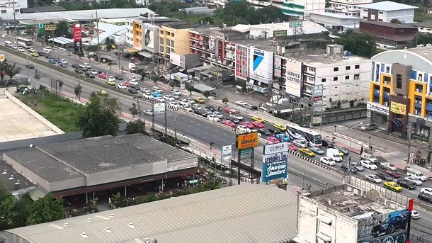 สนข.เร่งแก้ปัญหาจราจรระยะสั้นเพิ่มพื้นที่ผิวถนน-บริหารจัดการรถ