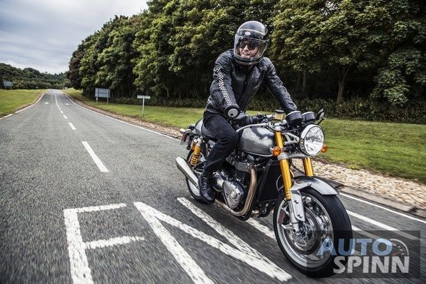 เคาะราคา Triumph Bonneville T120 และ Thruxton R ถูกกว่าคาดการณ์ 2 หมื่น