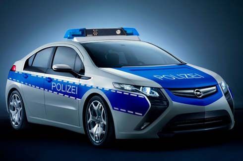 Opel Ampera เวอร์ชั่นรถตำรวจ คอมแพคท์คาร์ไฟฟ้าคู่ซี้ Chevrolet Volt จ่อไปเจนีวา