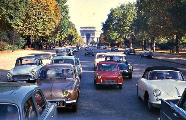 กรุงปารีสประกาศ “แบน” รถที่มีอายุเกินกว่า 20 ปี
