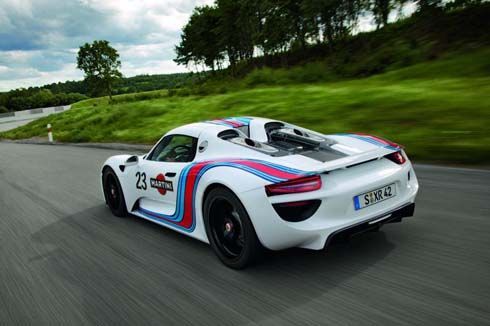 Porsche 918 Spyder หล่อกว่าเดิมด้วยชุดแต่งสไตล์เรซซิ่งของ Martini