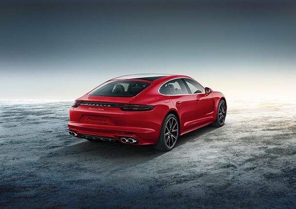 Porsche Exclusive เติมแต่งความสปอร์ต Panamera Turbo Executive