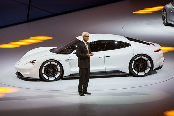 เผย Porsche Mission E อาจมีพละกำลังระดับ 500-600 แรงม้า