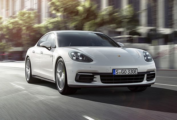 Porsche Panamera 4 E-Hybrid แตกไลน์ไฮบริดตัวแรง