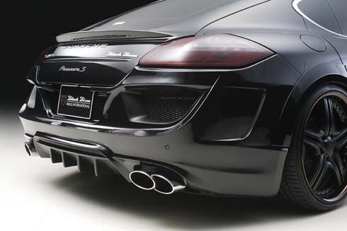 Porsche Panamera Black Bison สปอร์ตซาลูนแต่งดำ โดย Wald International