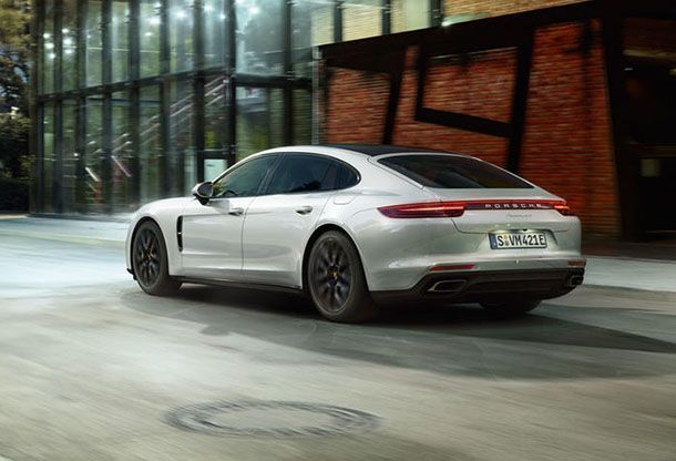 Porsche เผย Panamera เวอร์ชั่นไฮบริดขายดีเกินคาด
