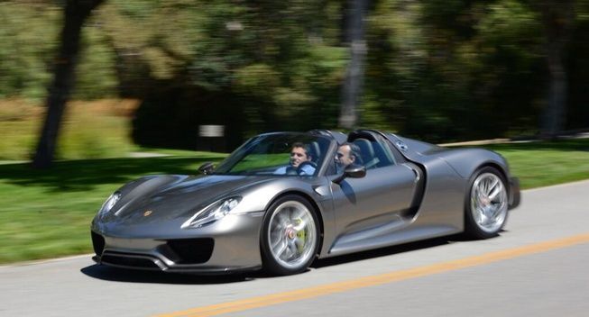 Porsche เรียกคืน 918 Spyder จากปัญหาเข็มขัดนิรภัย