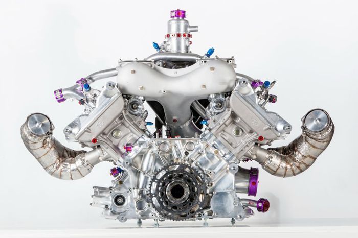 Porsche โชว์เทคโนโลยีขุมพลัง วี4 ในรถแข่ง 919 กวาดแชมป์เพียบ