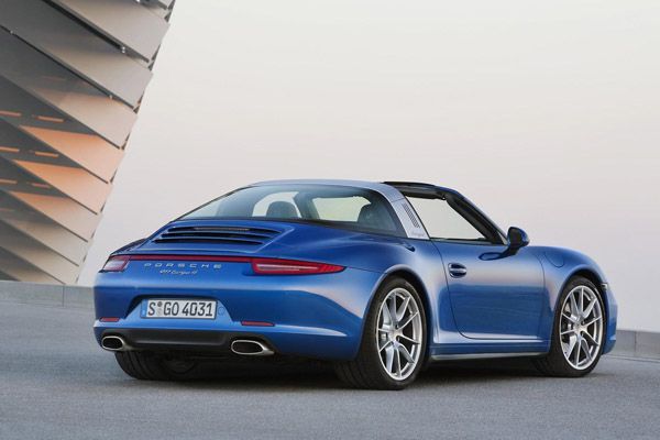 2014 Porsche 911 Targa 4 และ Targa 4S เปิดตัวโชว์ความสวยแบบคลาสสิก