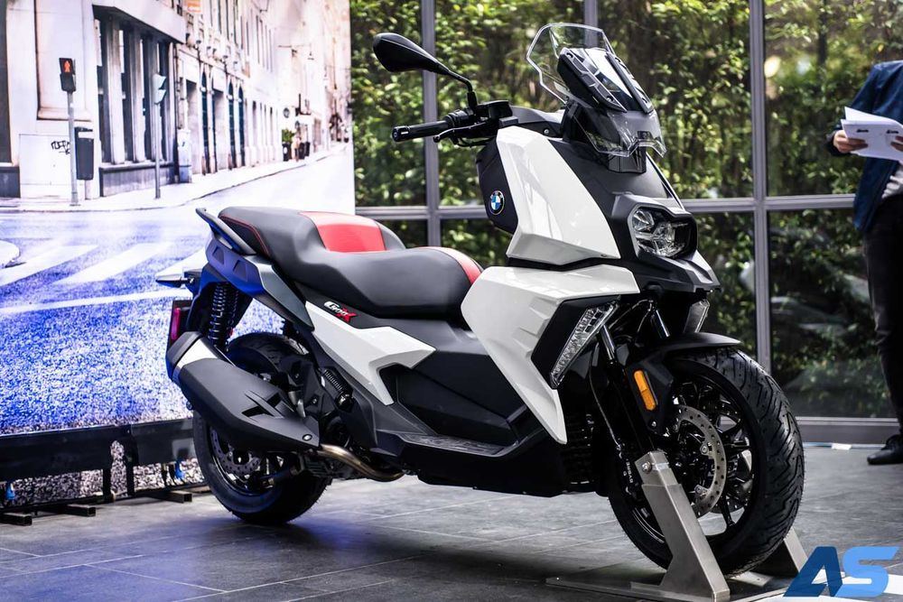 เจาะลึก BMW C400X สกู๊ตเตอร์น้องใหม่ล่าสุดจากค่ายใบพัดสีฟ้า ก่อนสัมผัสตัวเป็นๆ เร็วๆ นี้