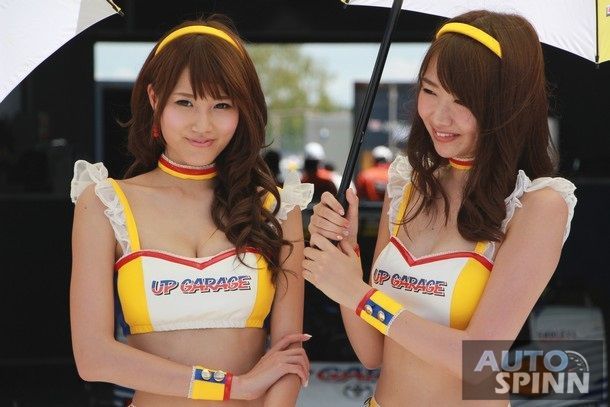 เรียกน้ำย่อยกับสาวงามจากแดนอาทิตย์อุทัยในสนามแข่ง ซูเปอร์ จีที 2015 ที่บุรีรัมย์