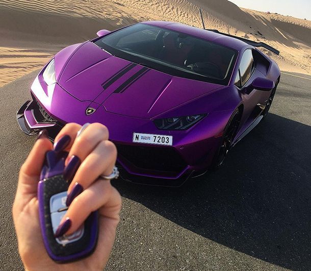ชม Lamborghini Huracan สีม่วงท้าทายสายตาของเศรษฐีสาวจากดูไบ
