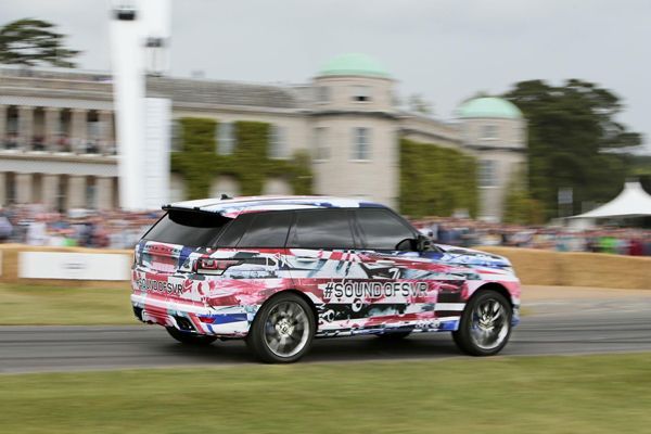 Range Rover Sport SVR เบ่งมัดกล้ามโชว์ความแรงที่ Goodwood