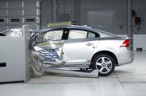 เผยความเสี่ยงอาการบาดเจ็บในการโดยสารรถ Volvo ลดลง 50% นับตั้งแต่ปี 2000