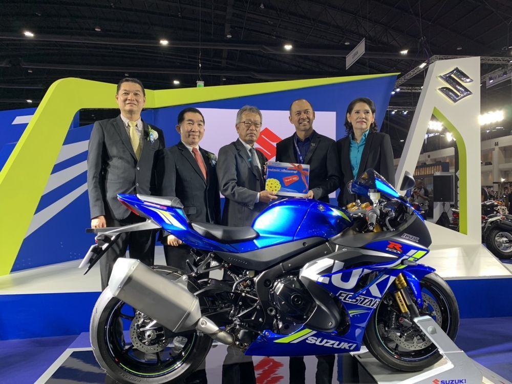 [Motor Expo] à¸à¸²à¸à¸¡à¸à¸¹à¸ Suzuki BigBike à¸ à¸²à¸¢à¹à¸à¸à¸²à¸ Motor Expo 2018 à¸¡à¸²à¸à¸£à¹à¸­à¸¡à¸à¸­à¸à¸à¸±à¸à¸£à¸à¸¡à¸­à¹à¸ à¸à¸£à¸à¸à¸¸à¸à¸£à¸¸à¹à¸