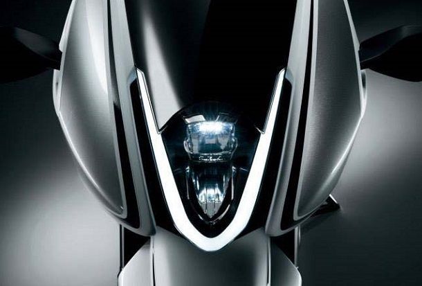 Suzuki GSX-700T มอไซค์เทอร์โบแปรผันแอบโชว์ตัวให้ดีลเลอร์ได้ยลโฉมแล้ว