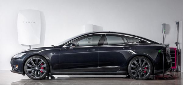Tesla Powerwall แบตเตอรี่สำหรับใช้งานในบ้าน ชาร์จไฟด้วยโซลาร์เซลส์