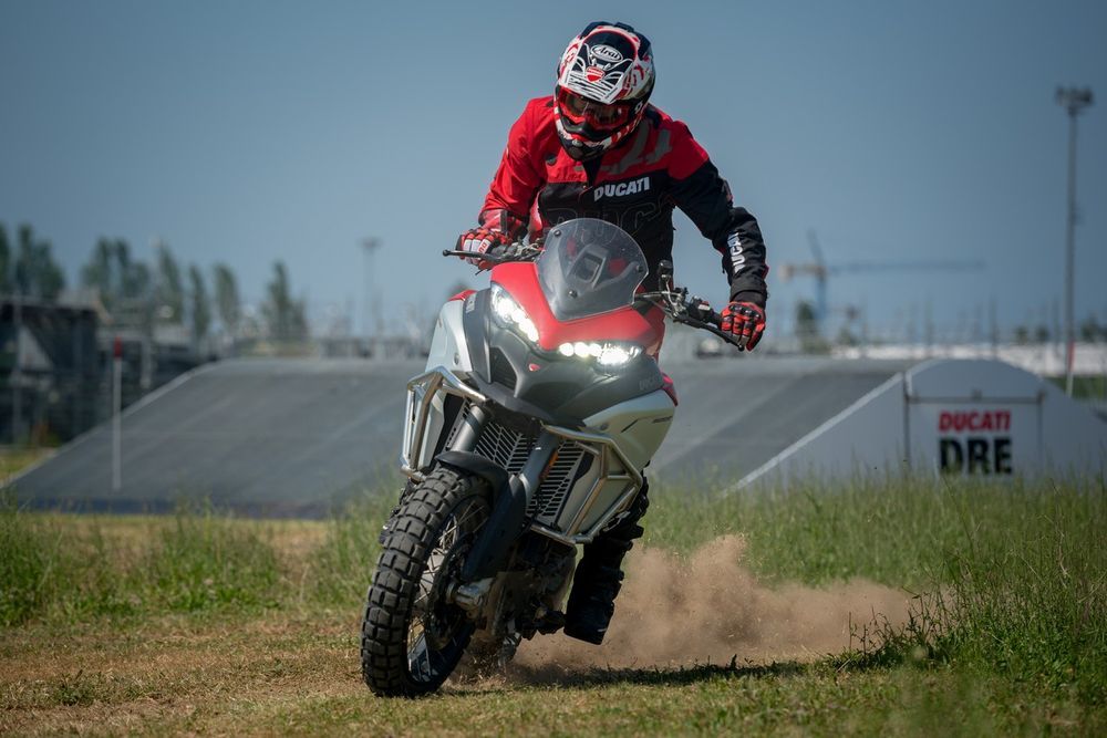 ใบขับขี่ Bigbike มาแล้ว ! เริ่มต้น 400 ซีซี 47 แรงม้าขึ้นไป