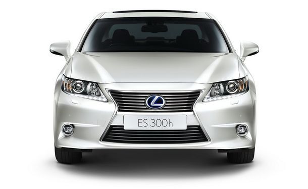 The New Lexus ES300h “The Peak of Luxury” ก้าวข้ามทุกความหรูหราที่เคยสัมผัส
