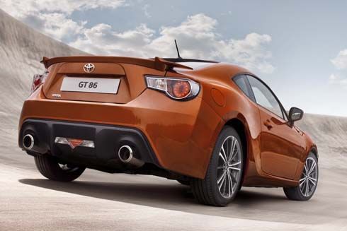 เผยโฉม Toyota FT-86 รุ่น production ใช้ชื่อ GT 86 ในยุโรปและ 86 ในแดนซากุระ