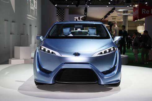 กางแผน Toyota เล็งเปิดตัวรถไฮบริดอีก 21 รุ่น รวมถึงรถฟิวเซลล์ภายในปี 2015