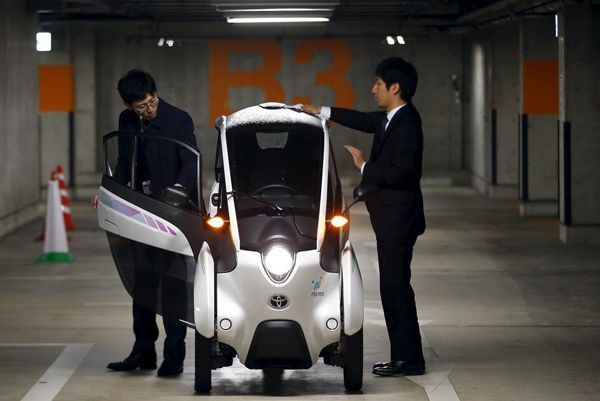 Toyota เริ่มเปิดให้คนโตเกียวใช้ i-Road รถสามล้อพลังงานไฟฟ้า