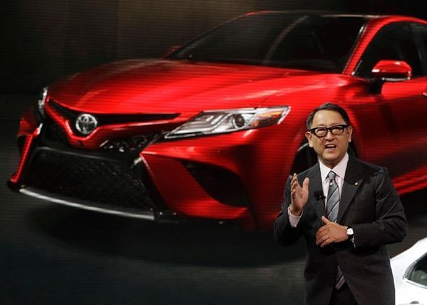ประธาน Toyota ยอมรับ “กังวล” ผลกำไรลดลงต่อเนื่อง เล็งตัดค่าใช้จ่าย