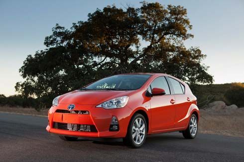 หลุดแล้ว! Toyota Prius C รุ่น production รถไฮบริดขนาดเล็กที่สุดในตระกูล Prius
