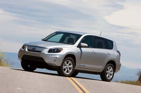 Toyota เปิดตัว RAV4 EV พลังงานไฟฟ้าครั้งแรกในโลกที่งาน Electric Vehicle Symposium