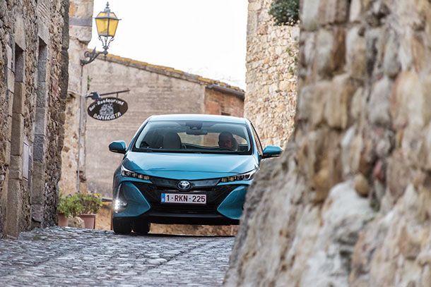 มาทีหลังเสียงดังกว่า? Toyota จะเปิดตัวรถพลังไฟฟ้าในปี 2022 พร้อมสุดยอดแบตเตอรี่