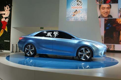 เผยโฉม Toyota Yundong Shuangqing Concept ซีดานไฮบริดรูปทรงโฉบเฉี่ยว