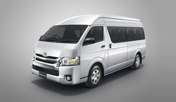 Toyota แนะนำรถตู้ยอดนิยม Hiace (ไฮเอซ)และ Commuter (คอมมิวเตอร์) หลังคาสูง รุ่นปรับปรุงโฉมใหม่