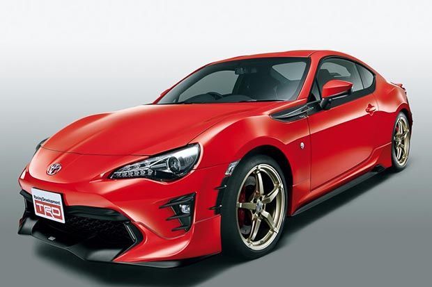 TRD เปิดตัวชุดแต่งเต็มยศ 2017 Toyota 86