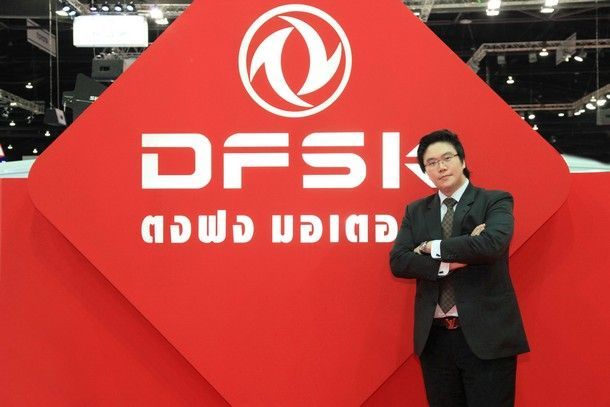 ยูไนเต็ด มอเตอร์ส ทุ่มงบ 20 ล้าน ลุยธุรกิจ ฟู้ดทรัค พร้อมตั้งเป้ายอดขายรถยนต์ในเครือรวมปีนี้ที่ 2,000 คัน