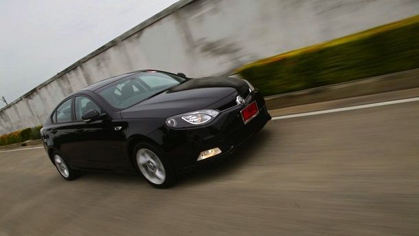 VDO รีวิว MG6 Fastback Turbo รถยนต์แดนผู้ดี ถ่ายทอดสมรรถนะการขับขี่จากสนาม Silverstone
