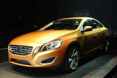 เปิดตัว All-New Volvo S60 เคาะราคาที่ 2.999 ล้าน ชูระบบตรวจจับคนเดินถนนและเบรคอัตโนมัติ