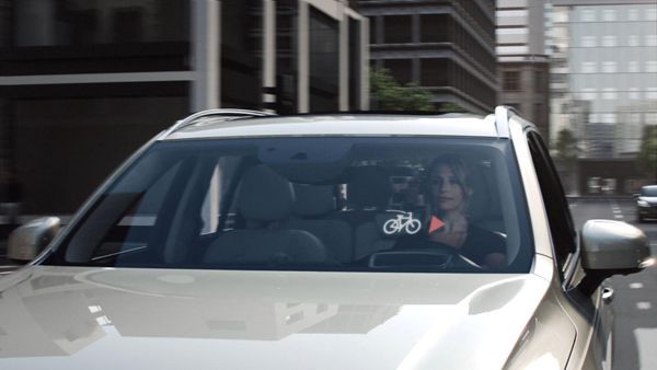 นักปั่นอุ่นใจได้ Volvo พัฒนาระบบป้องกันการชนจักรยาน (ชมคลิป)