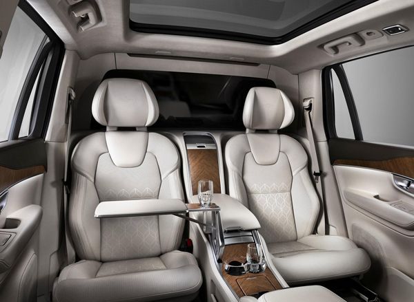 Volvo XC90 Excellence ยกระดับความหรูหราและสะดวกสบาย