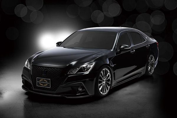 Wald เปิดตัวชุดแต่งแพ็คคู่ 2014 Mercedes-Benz E-Class และ Toyota Crown