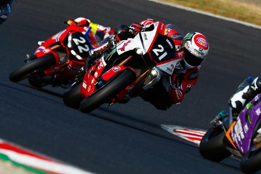 YAMAHA FACTORY RACING TEAM คว้าแชมป์ 4 สมัยซ้อน เกมความเร็วทางเรียบสุดทรหดระดับโลก Suzuka 8 hours