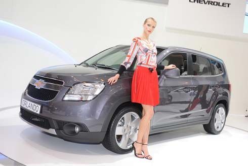 กระทบไหล่ All-New Chevrolet Orlando รถอเนกประสงค์ 7 ที่นั่งในงาน Paris Motor Show