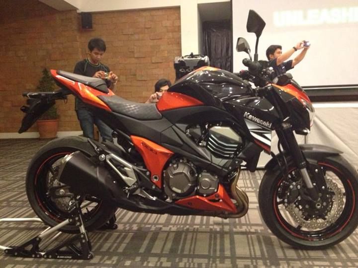 คอนเฟิร์มราคา Kawasaki Z800 พร้อมภาพวันเปิดตัวมาแล้ว ด่วนๆ