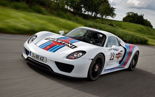 ยอดขายครึ่งปีแรกของ Porsche พุ่งทะลุเป้า
