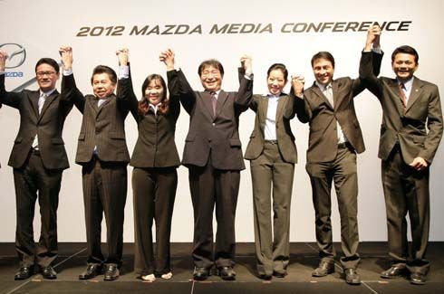 ยอดขาย Mazda ปี 54 พุ่งกว่า 42,000 คัน เล็งส่งปิกอัพและ Mazda 3 เสริมทัพปี 55