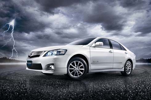 ใหม่ Toyota Camry Hybrid Extremo ดีไซน์แห่งพลังไม่รู้จบ เพียง 1,600 คัน